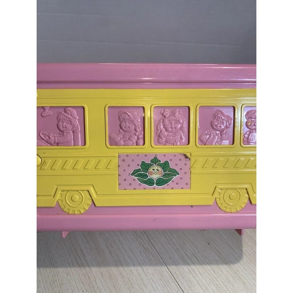 Mattel 1996 Cabbage Patch Kid Case Travel Nursery Mini Doll School Bus